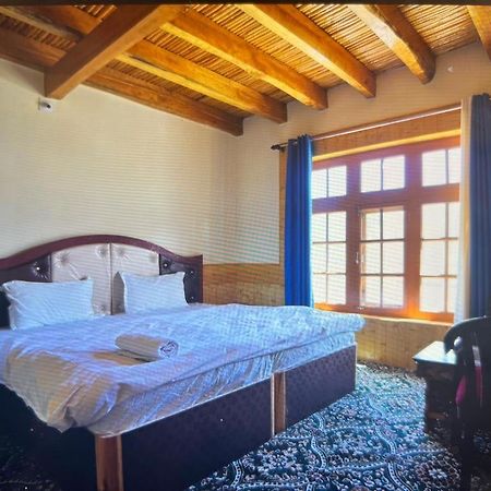 Guru View Home Stay Padam Luaran gambar