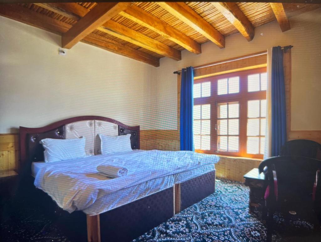 Guru View Home Stay Padam Luaran gambar